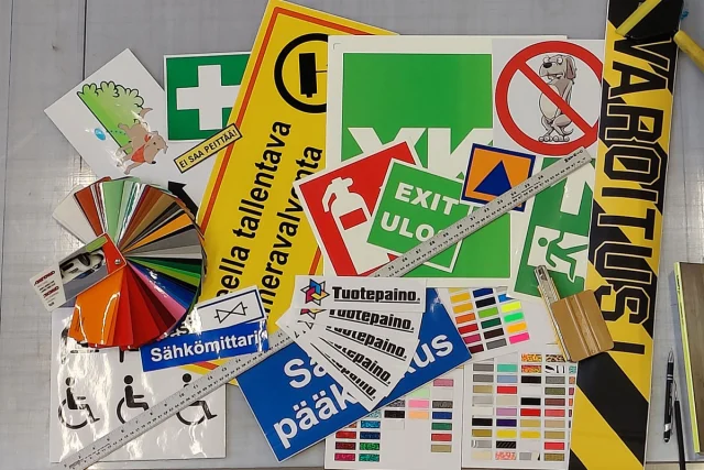 Vaatteiden, kylttien, opasteiden, mainosteippausten lisäksi meiltä saat tarpeidesi ja toiveidesi mukaiset tarrat suunnittelusta toteutukseen!

Käyttämällä laadukkaita materiaaleja, voimme taata toimivat ja kestävät tuotteet käyttökohteen mukaan.

Valmistamme kaikki tuotteemme ammattitaidolla pääkaupunkiseudun kyljessä Veikkolassa ja toimitamme tilauksesi perille luotettavasti ympäri Suomen ja Euroopan.

Ota meihin yhteyttä ja katsotaan yhdessä tarpeisiisi sopiva ratkaisu!

Lue lisätietoja kotisivuiltamme ja tilaa tuotteet kätevästi suoraan verkkokaupastamme osoitteessa https://www.tuotepaino.fi

#tuotepaino #mainospainatus #tarrat #kyltit #opasteet #työvaatteet #vaatteet